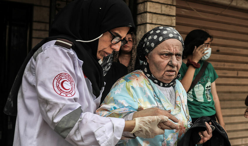 Hamas-İsrail çatışmasında can kaybı katlanıyor: 687 Filistinli, 800'den fazla İsrailli hayatını kaybetti Hamas-İsrail çatışmasında can kaybı katlanıyor: 687 Filistinli, 800'den fazla İsrailli hayatını kaybetti