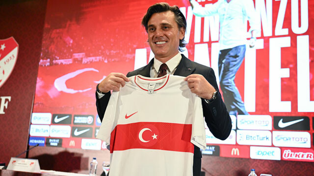 Cenk Tosun ve Ertaç Özbir, Montella'dan umutlu! Hırvatistan maçı öncesi konuştular Cenk Tosun ve Ertaç Özbir, Montella'dan umutlu! Hırvatistan maçı öncesi konuştular