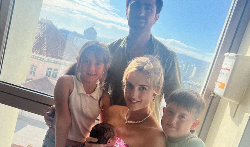 Wilma Elles’ten sevindiren haber: 3 kez anne oldu