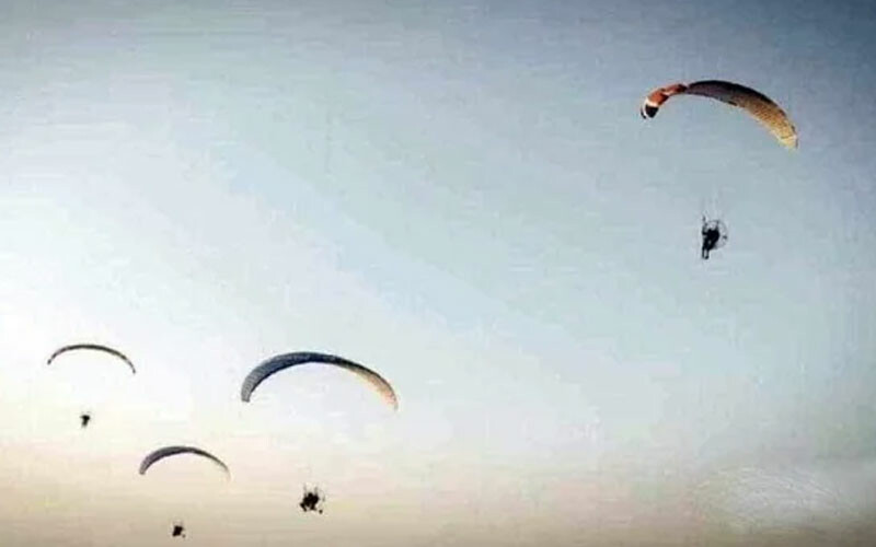 Hamas militanları, İsrail'e motorlu paraşütlerle sızdı