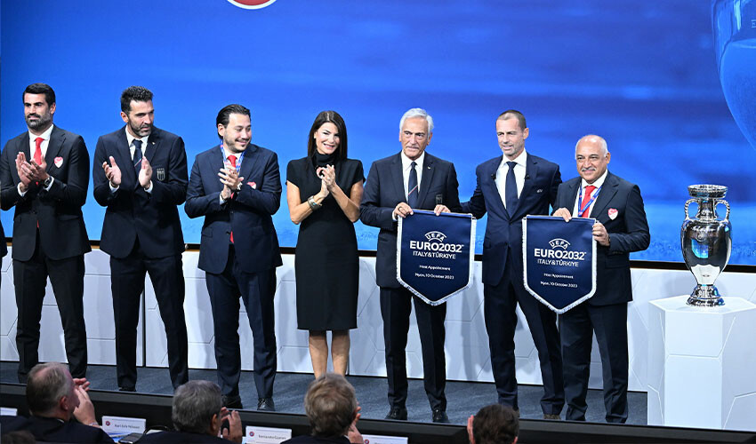 Son dakika haberi: EURO 2032'nin ev sahibi Türkiye ve İtalya Son dakika haberi: EURO 2032'nin ev sahibi Türkiye ve İtalya