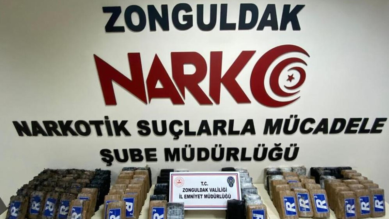 Uyuşturucu tacirlerine büyük darbe! 141.5 kilo kokain ele geçirildi