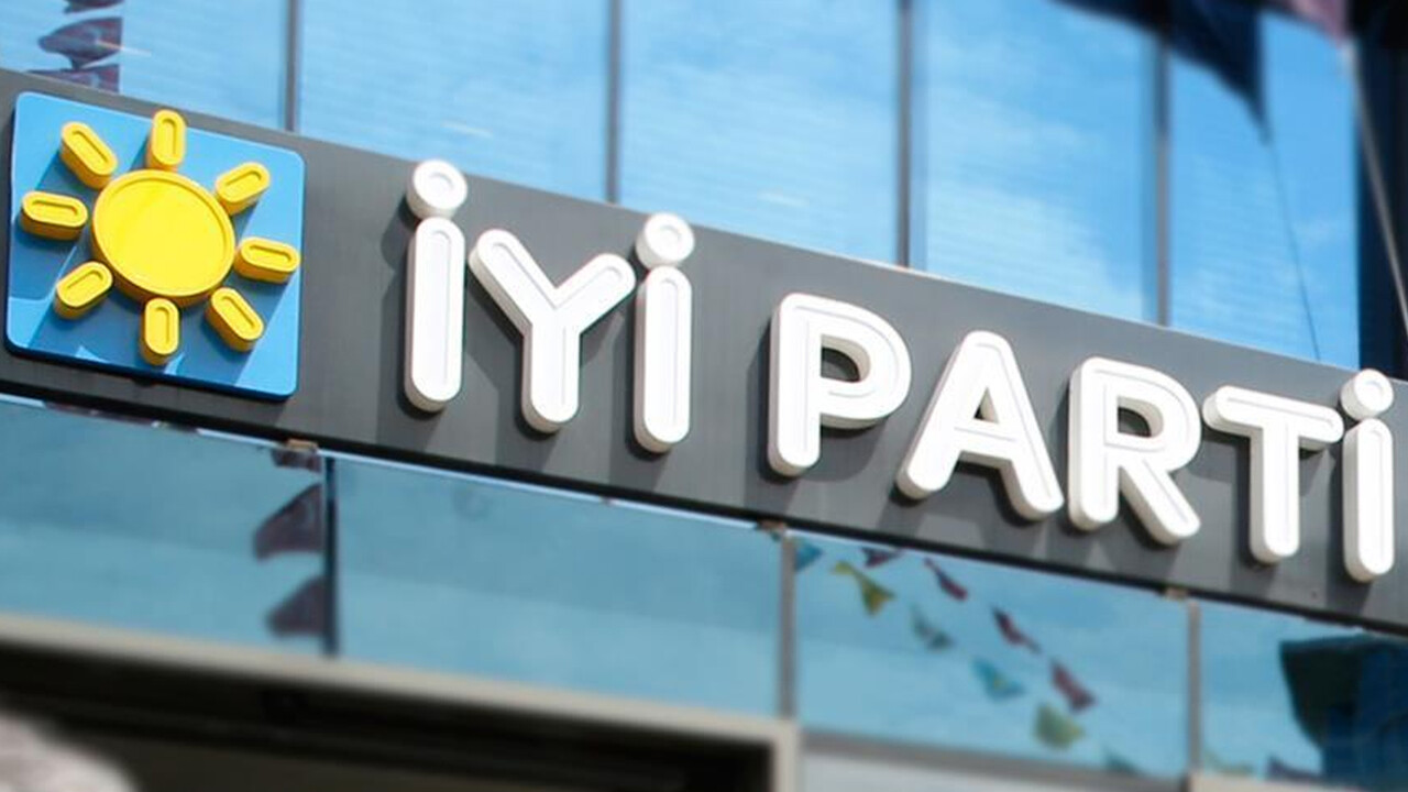 İYİ Parti’de istifa furyası: Yönetime zehir zemberek sözlerle bıraktı İYİ Parti’de istifa furyası: Yönetime zehir zemberek sözlerle bıraktı