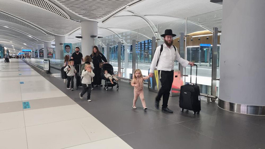 İsrail'den kalkan son uçaklar İstanbul'a indi