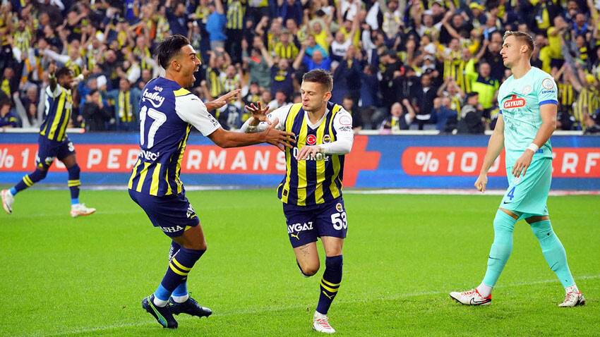 Menajeri Sebastian Szymanski'ye değer biçti! Süper Lig transfer rekoru kırılabilir Menajeri Sebastian Szymanski'ye değer biçti! Süper Lig transfer rekoru kırılabilir