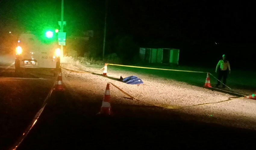 Yol kenarındaki ceset ekipleri harekete geçirdi! 'Korkup kaçtım' Yol kenarındaki ceset ekipleri harekete geçirdi! 'Korkup kaçtım'