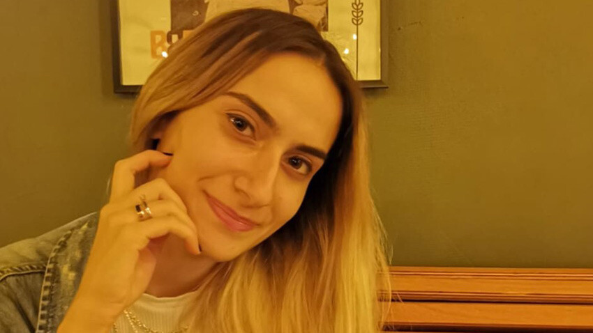 Organlarıyla 6 kişiye umut olan genç kadından geriye kuvözde evladına son kez dokunduğu fotoğrafı kaldı.