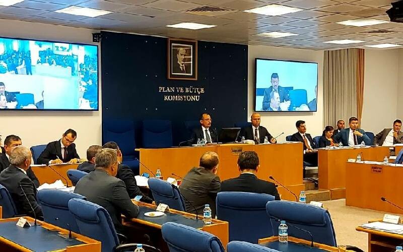 Son dakika! TBMM'den karar çıktı: Emeklilere 5 bin TL'lik destek ödemesi torba yasada Son dakika! TBMM'den karar çıktı: Emeklilere 5 bin TL'lik destek ödemesi torba yasada