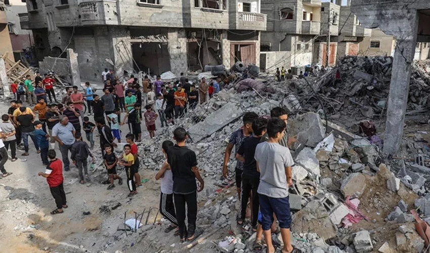 Filistinli çocuğun ölen kardeşine ağıtı yürekleri dağladı! "Acı çekiyordu, ağzında taş vardı" Filistinli çocuğun ölen kardeşine ağıtı yürekleri dağladı! "Acı çekiyordu, ağzında taş vardı"