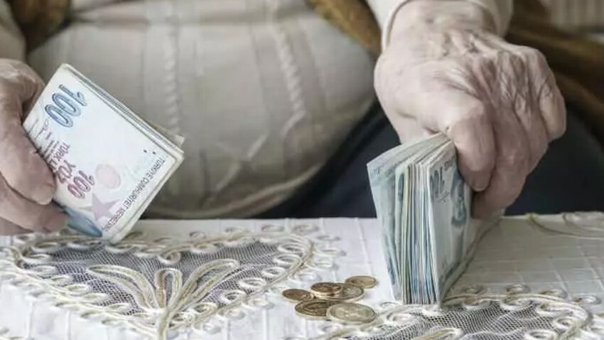 Emekliye yüzyılın hediyesinde yeni detay: 5 bin TL ikramiyeyi alamayacak 4 grup