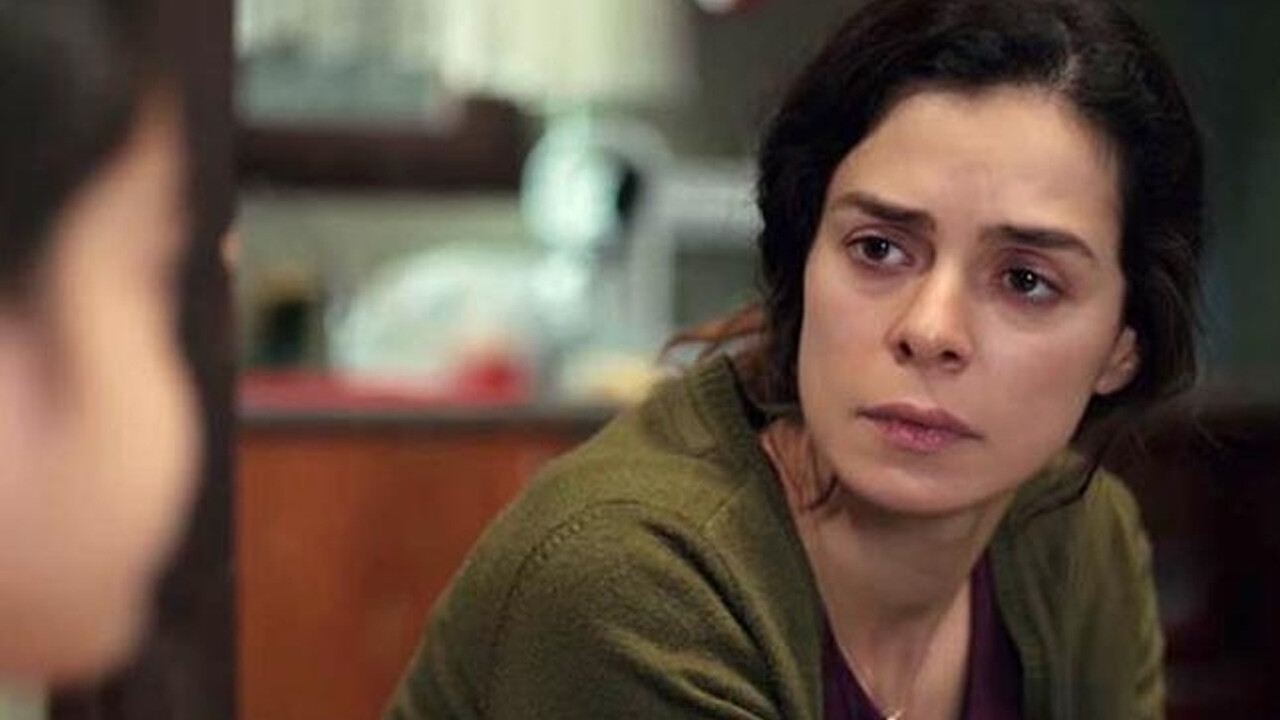 Özge Özpirinçci’nin acı günü… Aldığı haberle yıkıldı Özge Özpirinçci’nin acı günü… Aldığı haberle yıkıldı
