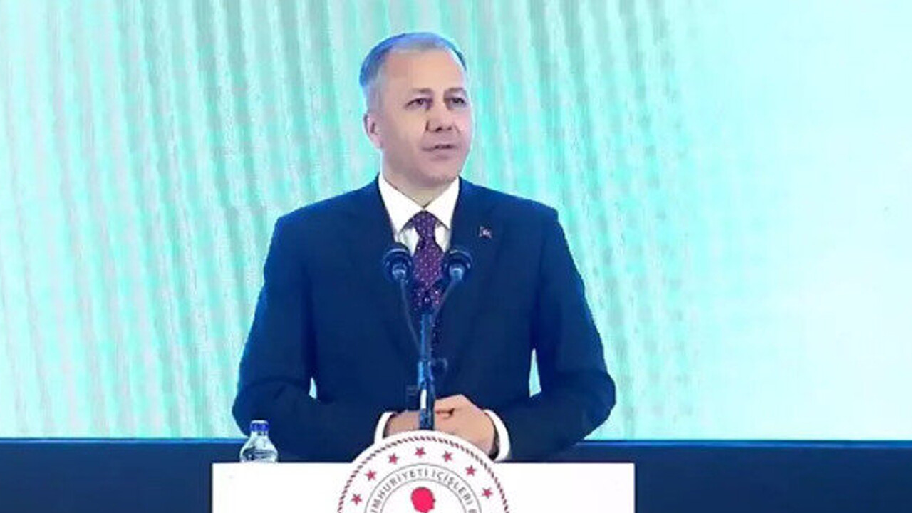 Son dakika... İçişleri Bakanı Yerlikaya: Son dört ayda 38 organize mafya tipi suç çetesi çökertildi Son dakika... İçişleri Bakanı Yerlikaya: Son dört ayda 38 organize mafya tipi suç çetesi çökertildi