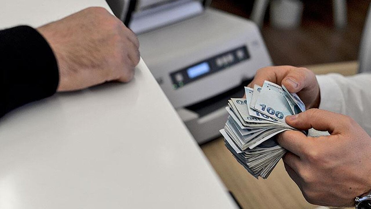 Esnafa EYT kapısı açılıyor: Şartları taşıyan Bağ-Kur'lular erken emekli olacak Esnafa EYT kapısı açılıyor: Şartları taşıyan Bağ-Kur'lular erken emekli olacak