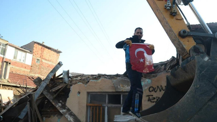 Bayrak- Bursa- yıkım