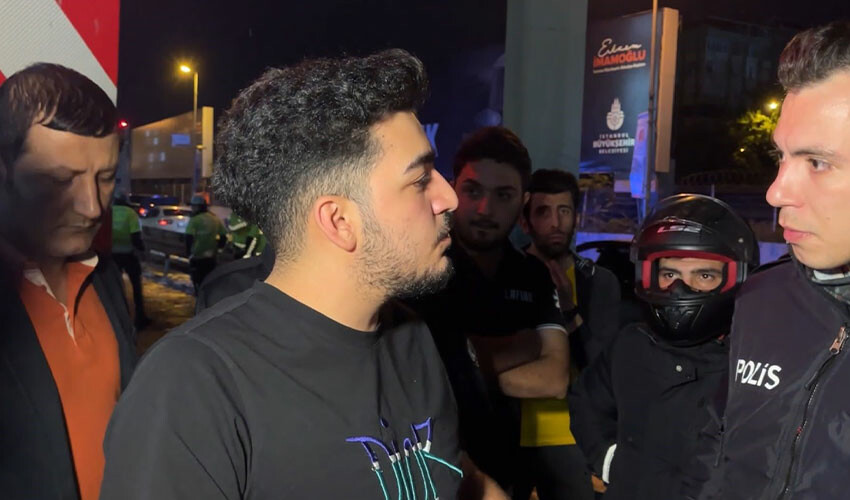 Güngören'de korkunç kaza! Demir bariyerlere çarptı: 1 ölü, 3 ağır yaralı Güngören'de korkunç kaza! Demir bariyerlere çarptı: 1 ölü, 3 ağır yaralı