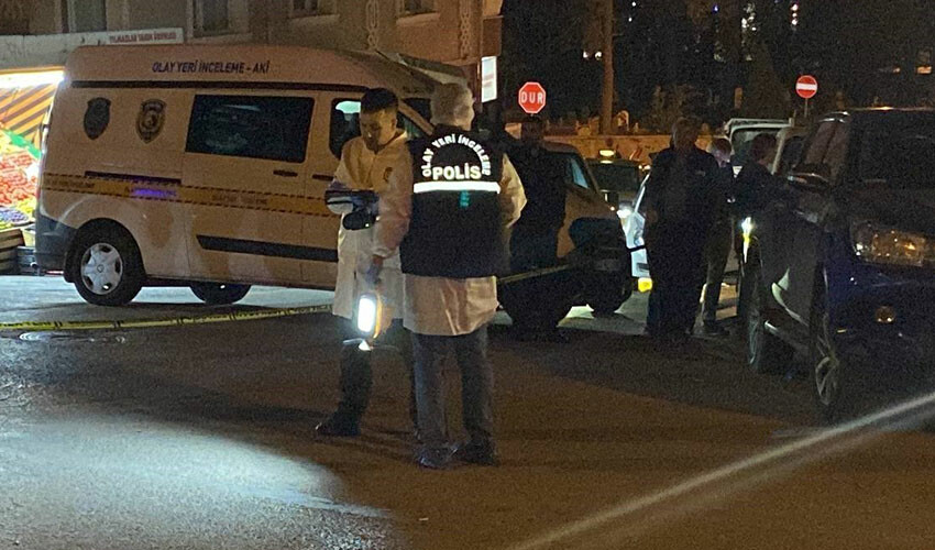 Seyir halindeki takside cani müşteri dehşeti! Seyir halindeki takside cani müşteri dehşeti!