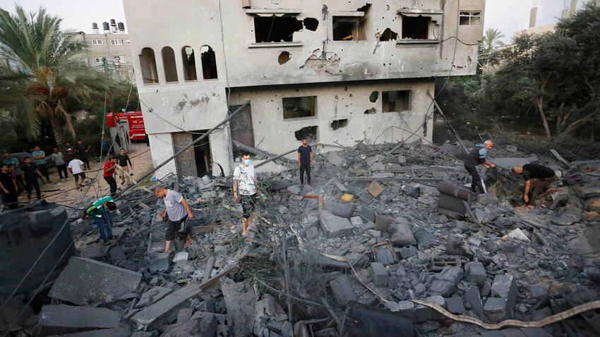 Son dakika haberi! Gazze'de acı bilanço: 47 aile nüfustan silindi Gazze'de can kaybı 2 bin 329'a yükselirken, 47'den fazla ailenin ise nüfus kayıtlarından silindiği belirtildi.