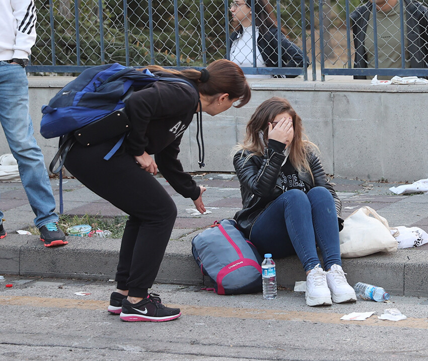 Ankara'da feci kaza! Otomobil dolmuşla çarpıştı: Ölü ve çok sayıda yaralı var