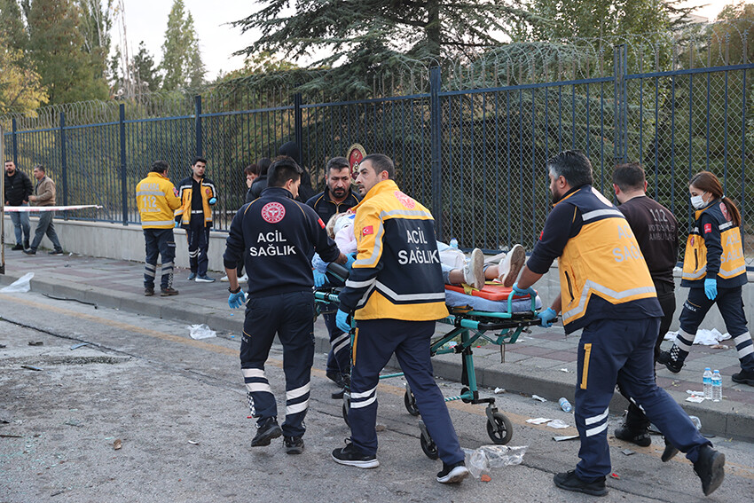Ankara'da feci kaza! Otomobil dolmuşla çarpıştı: Ölü ve çok sayıda yaralı var