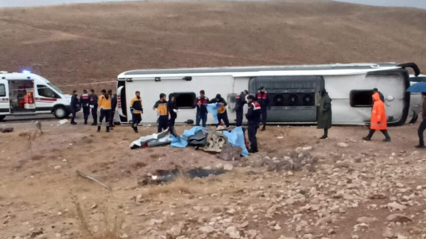 Türkiye pazar gününe kaza haberleriyle başladı! 8 ilde bilanço ağır: 23 ölü Sivas- Gürün- kaza