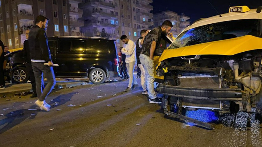 Türkiye pazar gününe kaza haberleriyle başladı! 8 ilde bilanço ağır: 23 ölü Diyarbakır- kaza