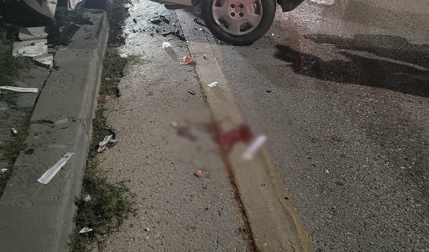 Ankara'da korkunç kaza! Üst geçidin ayağına çarptı: 2 ölü, 1 yaralı Ankara'da korkunç kaza! Üst geçidin ayağına çarptı: 2 ölü, 1 yaralı