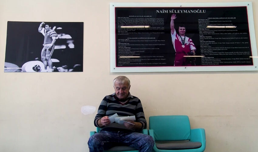 Cep Herkülü'nün bilinmeyen fotoğrafları! Naim Süleymanoğlu'nun kaçış hikayesini anlattı