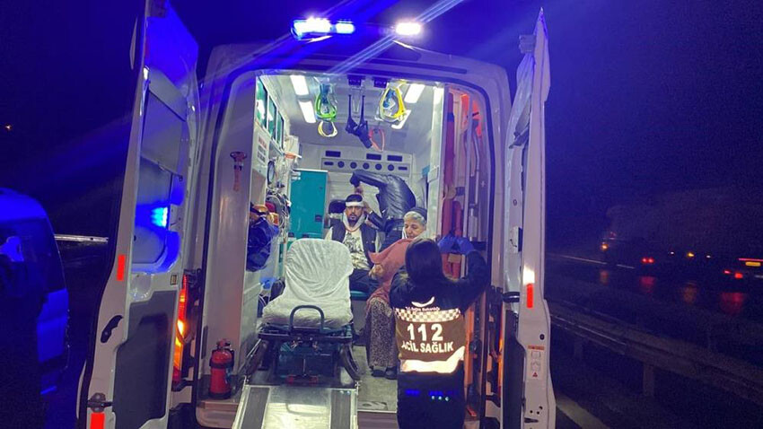 Kocaeli'de zincirleme kaza: 26 araç birbirine girdi, 13 kişi yaralandı