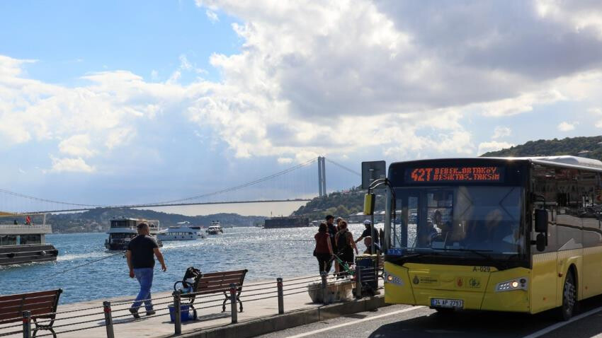 İETT 65 yaş üstü yolcular için kararını verdi: Kimse mağdur edilmeyecek İETT 65 yaş üstü yolcular için kararını verdi: Kimse mağdur edilmeyecek