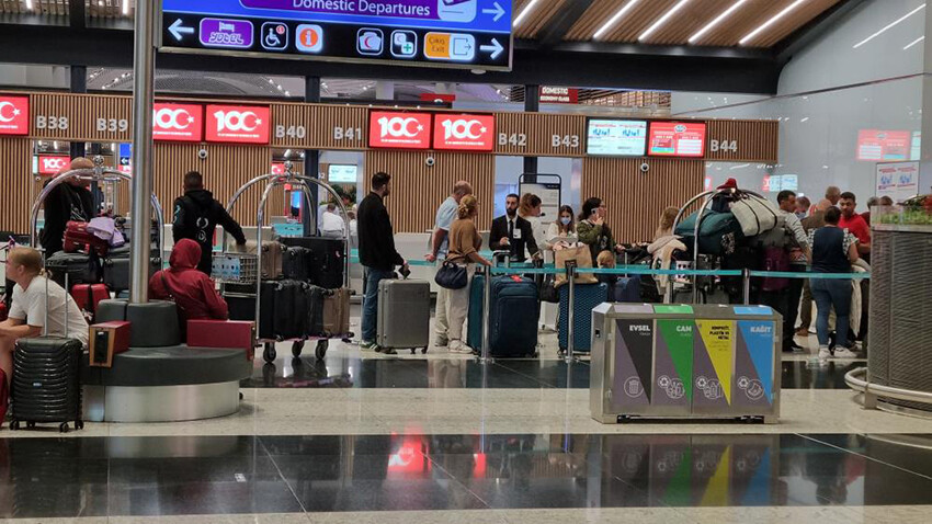 Türkiye'deki İsrail vatandaşları İstanbul'dan ayrıldı Türkiye'deki İsrail vatandaşları İstanbul'dan ayrıldı