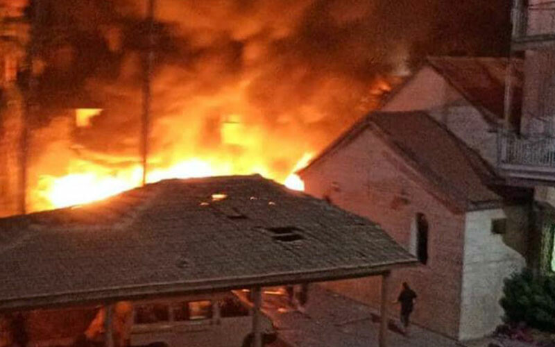 İsrail, Gazze'de hastane vurdu! Uluslararası basın aklama yarışına girdi İsrail, Gazze'de hastane vurdu! Uluslararası basın aklama yarışına girdi