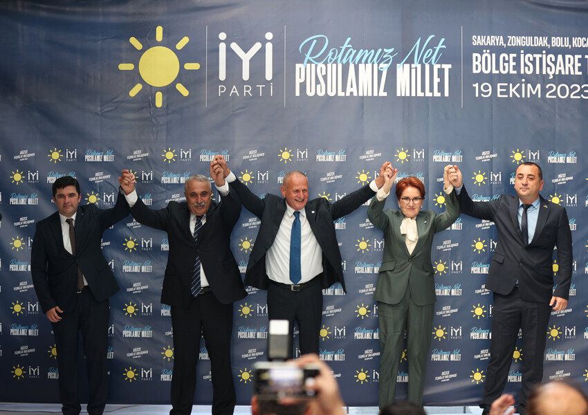 Akşener, Düzce belediye başkan adayını duyurdu Akşener, Düzce belediye başkan adayını duyurdu