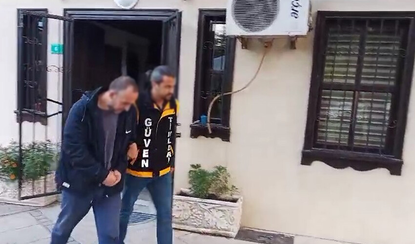 Oto faresinin rahat tavırları pes dedirtti! Kameralara yakalanan hırsız yakayı ele verdi Oto faresinin rahat tavırları pes dedirtti! Kameralara yakalanan hırsız yakayı ele verdi