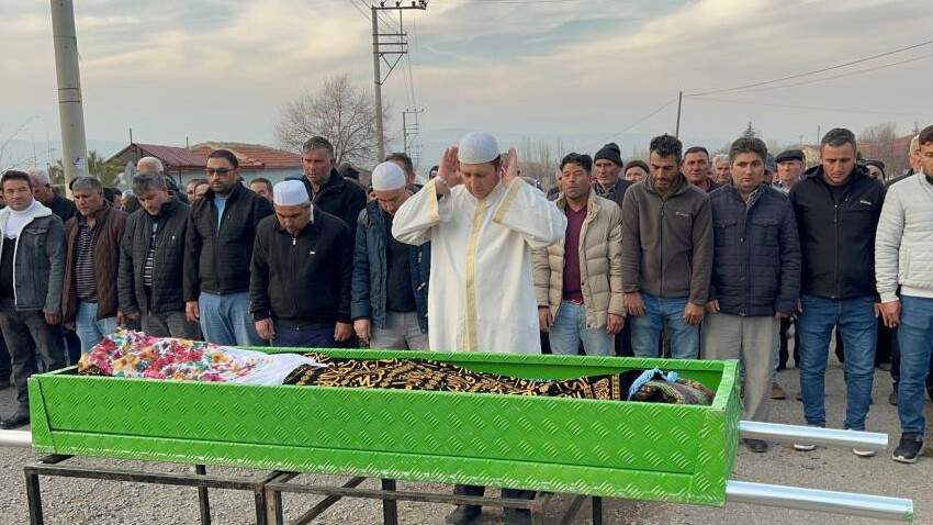 18 yaşındaki eşini 'gaipten sesler duydum’ diyerek öldüren kocanın akıl sağlığı yerinde çıktı