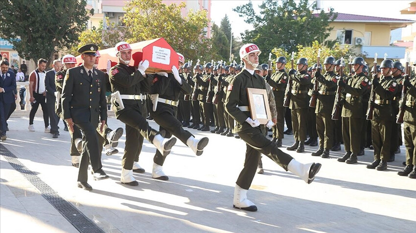 Şehit sözleşmeli onbaşı Alican Güneş, Kahramanmaraş'ta son yolculuğuna uğurlandı