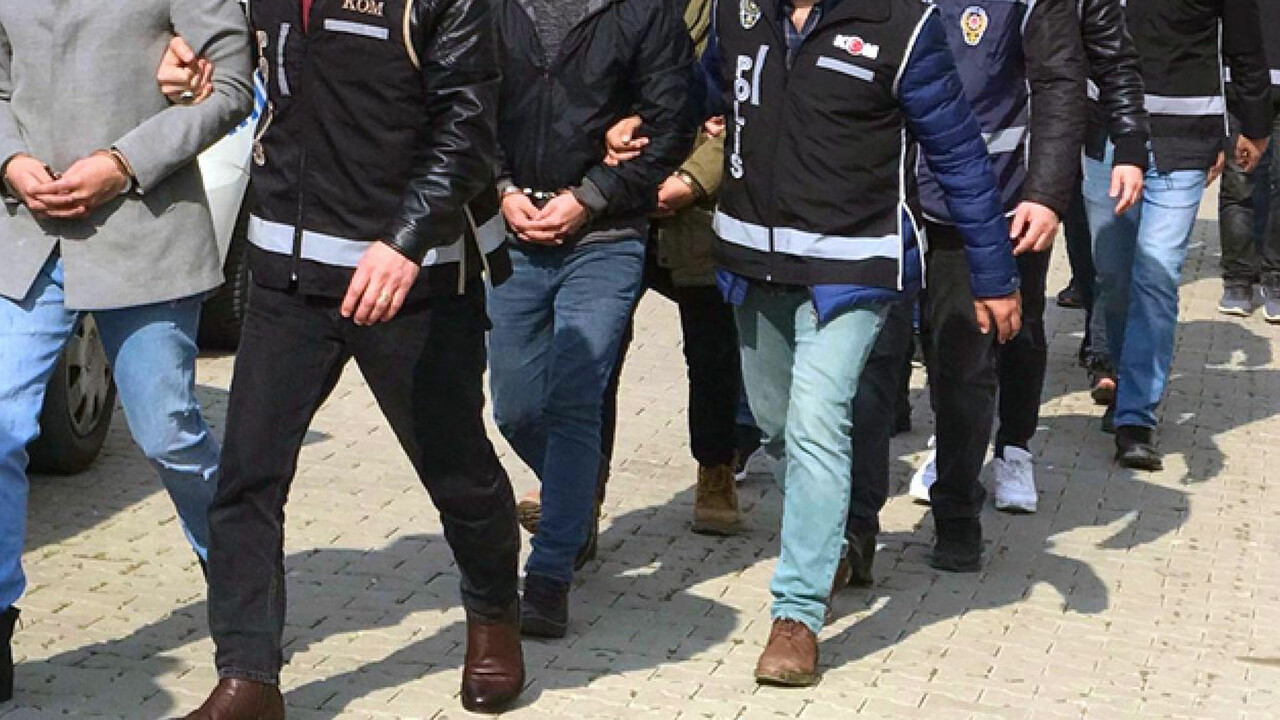 İstanbul&#039;da FETÖ operasyonu: 21 kişi yakalandı