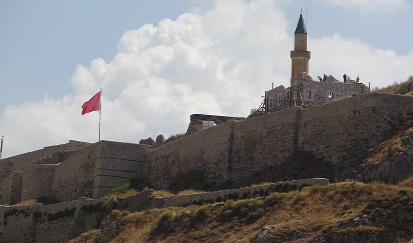 Osmanlı'nın sembolü Süleyman Han Camii ibadete açılıyor Osmanlı'nın sembolü Süleyman Han Camii ibadete açılıyor