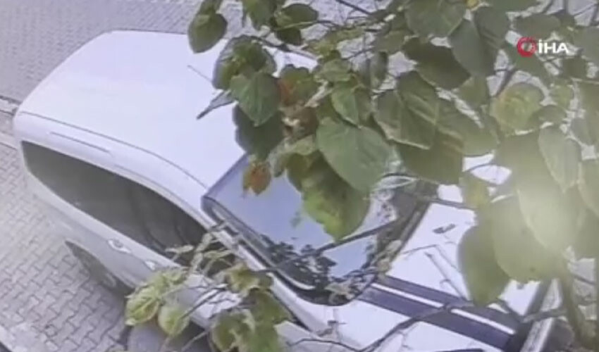 Esenyurt'ta korku dolu anlar! 5. kattan düştü