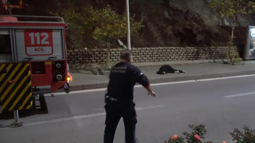 Harput'ta dehşet! Kayalıklara çıkan genç kadın 40 metreden atladı, o anlar kamerada Harput'ta dehşet! Kayalıklara çıkan genç kadın 40 metreden atladı, o anlar kamerada