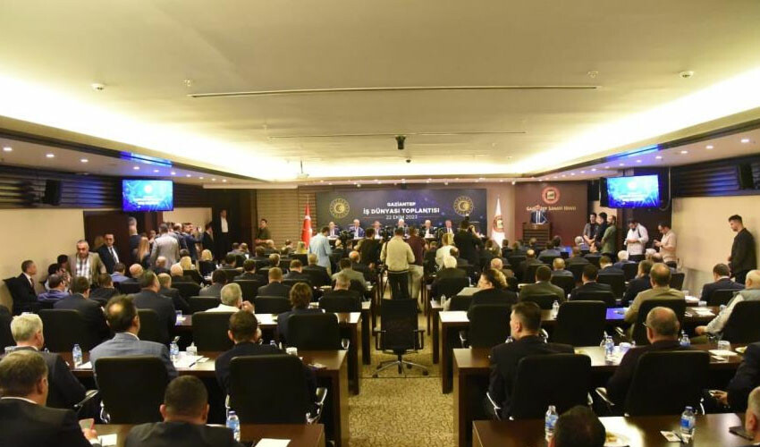 Bakan Bolat'dan enflasyon hedefi: 2-3 yıl içerisinde tek haneli rakamlar Bakan Bolat'dan enflasyon hedefi: 2-3 yıl içerisinde tek haneli rakamlar