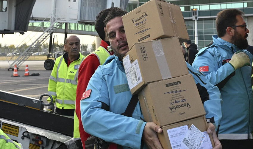 Türkiye'den Gazze'ye yardım eli! Cumhurbaşkanlığı uçağı yola çıktı Türkiye'den Gazze'ye yardım eli! Cumhurbaşkanlığı uçağı yola çıktı