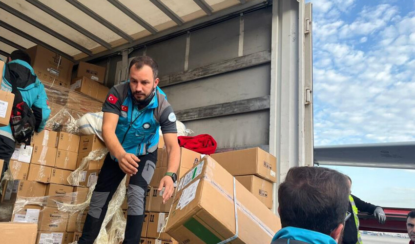 Türkiye'den Gazze'ye yardım eli! Cumhurbaşkanlığı uçağı yola çıktı Türkiye'den Gazze'ye yardım eli! Cumhurbaşkanlığı uçağı yola çıktı