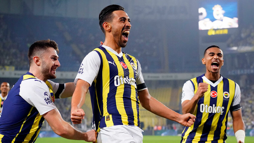 Fenerbahçe rekor kırarak liderliğini sürdürdü! Sarı-Lacivertliler'in tarihinde bir ilk... Fenerbahçe rekor kırarak liderliğini sürdürdü! Sarı-Lacivertliler'in tarihinde bir ilk...