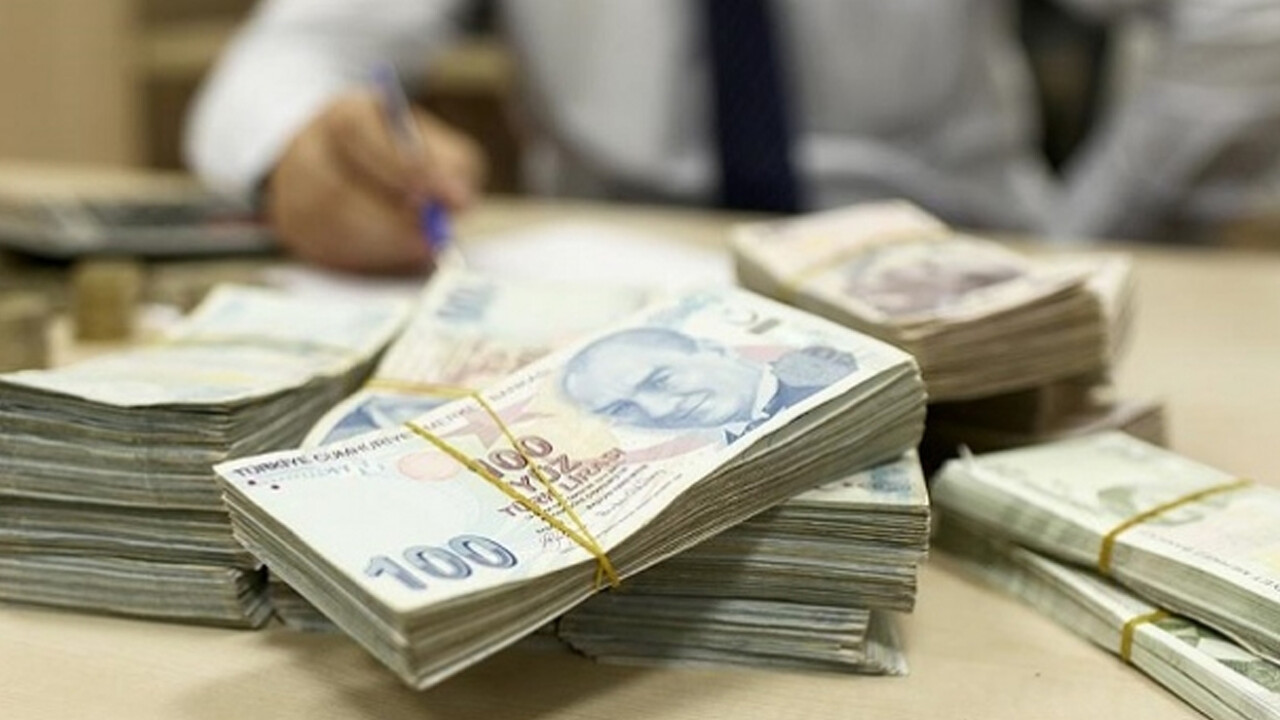 İlk evini alacaklara 18 yıl vadeli kredi İlk evini alacaklara 18 yıl vadeli kredi