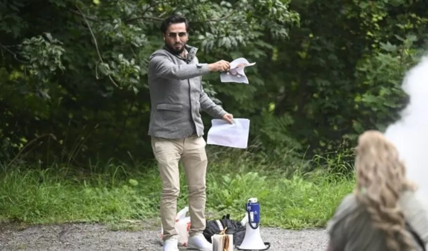 İsveç'te Kur'an-ı Kerim ve Gazze'ye alçak provokasyon! Irak asıllı Momika, bu kez İsrail bayrağı sallayarak saldırdı İsveç'te Kur'an-ı Kerim ve Gazze'ye alçak provokasyon! Irak asıllı Momika, bu kez İsrail bayrağı sallayarak saldırdı