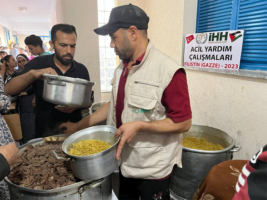 İHH'nın Gazze'ye yardımları sürüyor: 30 bin 794 kişi istifade etti İHH'nın Gazze'ye yardımları sürüyor: 30 bin 794 kişi istifade etti