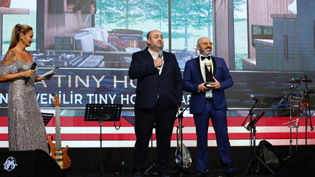 100. Yıl Marka ödülleri sahiplerini buldu 100. Yıl Marka ödülleri sahiplerini buldu