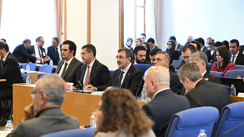 Türkiye'nin 5 yıllık yol haritası Meclis'te! 12. Kalkınma Planı için görüşmeler başladı Türkiye'nin 5 yıllık yol haritası Meclis'te! 12. Kalkınma Planı için görüşmeler başladı