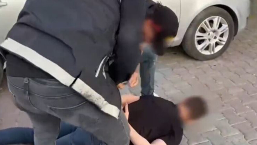 Bakan Yerlikaya duyurdu: ‘Narkogüç’ operasyonlarında 22 gözaltı  Bakan Yerlikaya duyurdu: ‘Narkogüç’ operasyonlarında 22 gözaltı