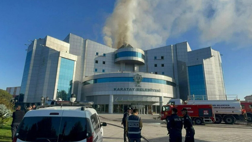 Konya'da belediye binasında yangın Konya Karatay Belediyesi- yangın1
